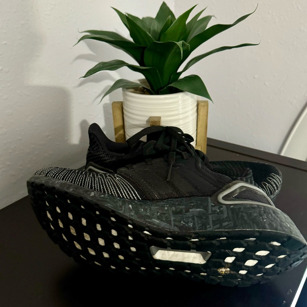 Adidas black - Picture 3 of 7